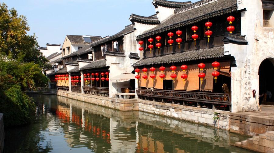 东莞证券发布贵州茅台“买入”评级报告,旗下长安分公司卖出逾560万股